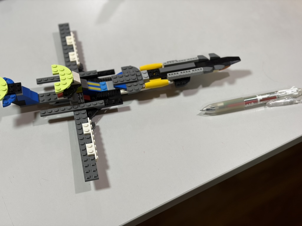 宇宙船、こんなに大きいです